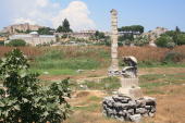  56 Artemidin chrm (v pozad bazilika sv. Jana),...
 
 .56 - 56.jpg (900x600) 201 kB 